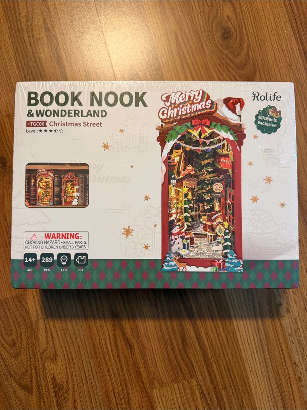 Rolife Book Nook Kit - Christmas Street